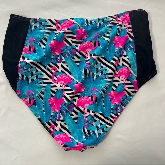 YMI Women’s Large 2 Piece Swimsuit Vibrant Tropical Flamingo Swimwear Set - Picture 3 of 11